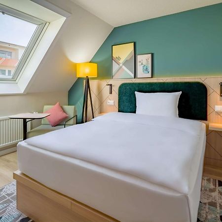 Spark By Hilton Stuttgart Зиндельфинген Экстерьер фото