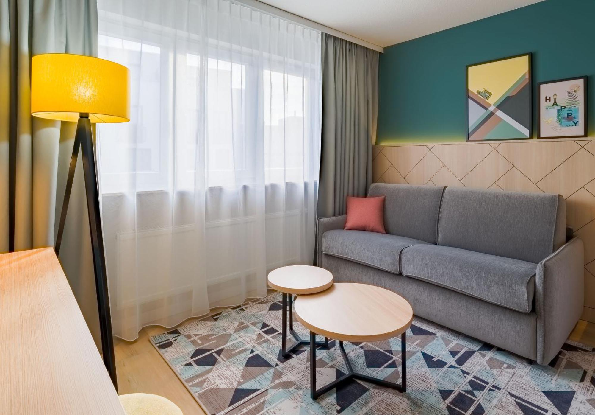 Spark By Hilton Stuttgart Зиндельфинген Экстерьер фото