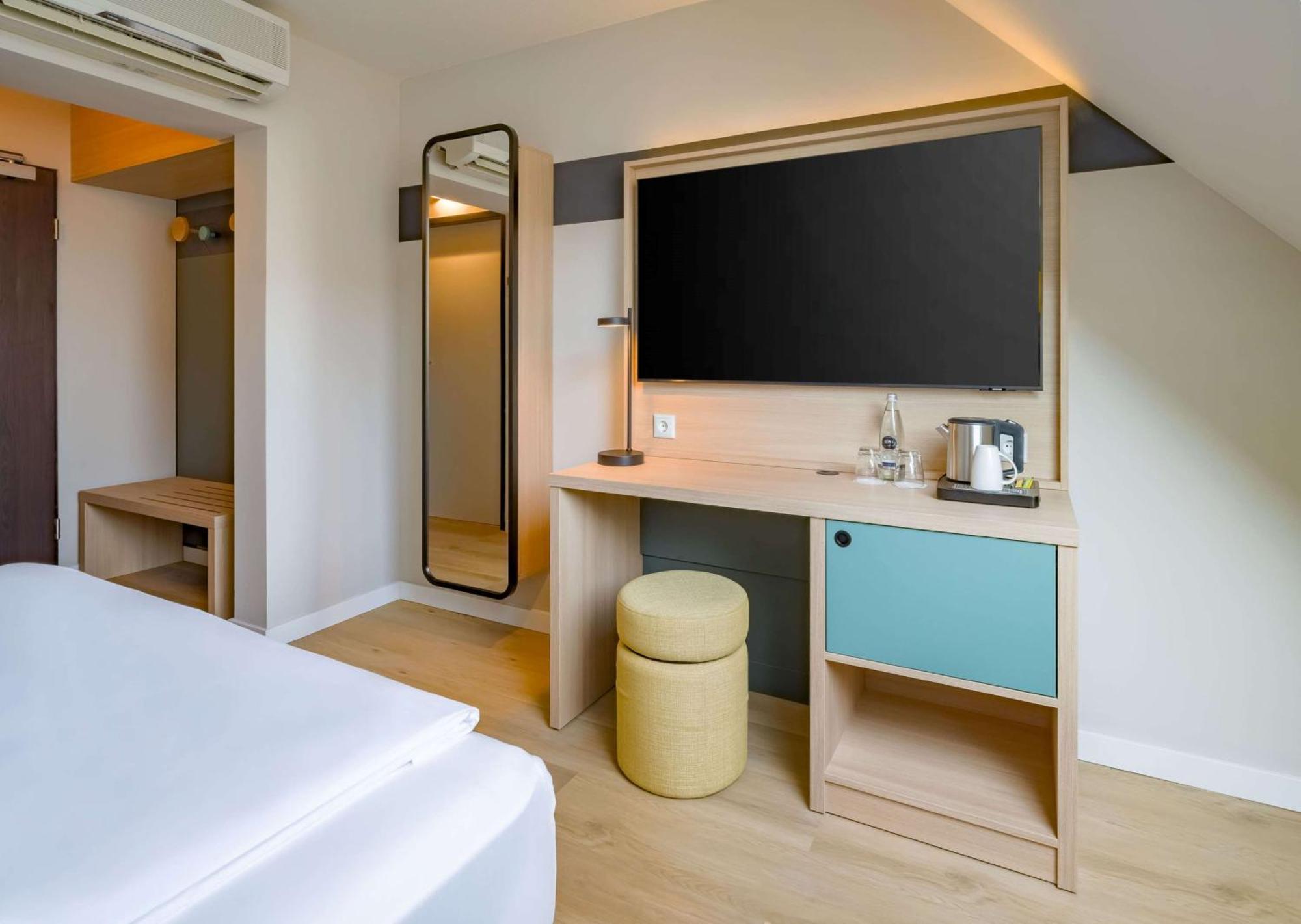 Spark By Hilton Stuttgart Зиндельфинген Экстерьер фото