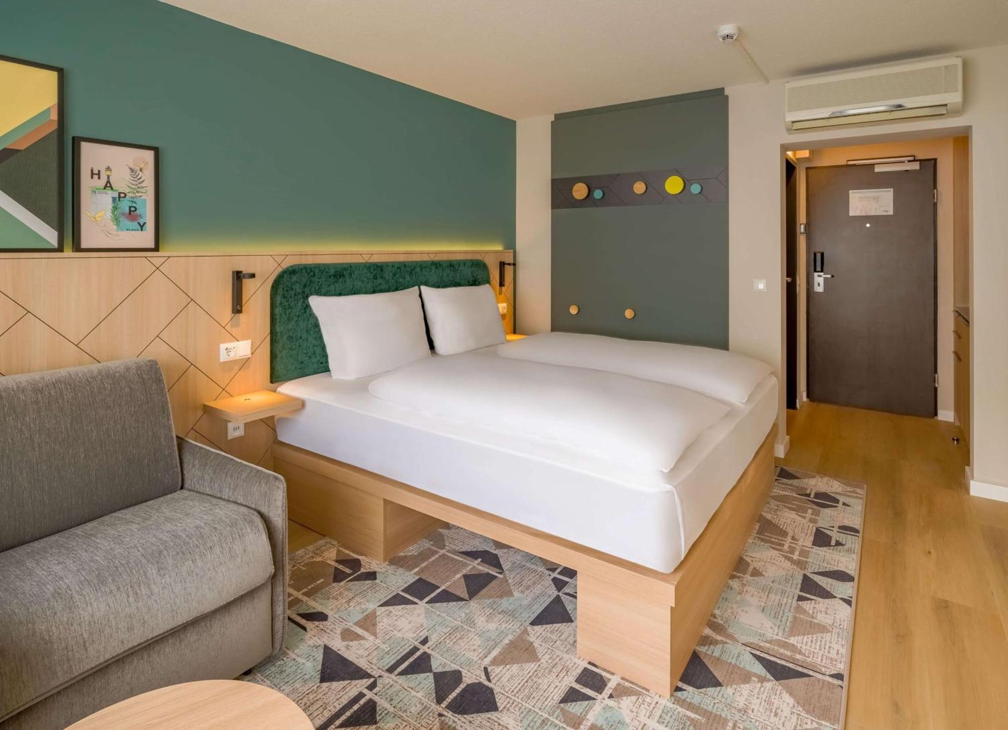 Spark By Hilton Stuttgart Зиндельфинген Экстерьер фото