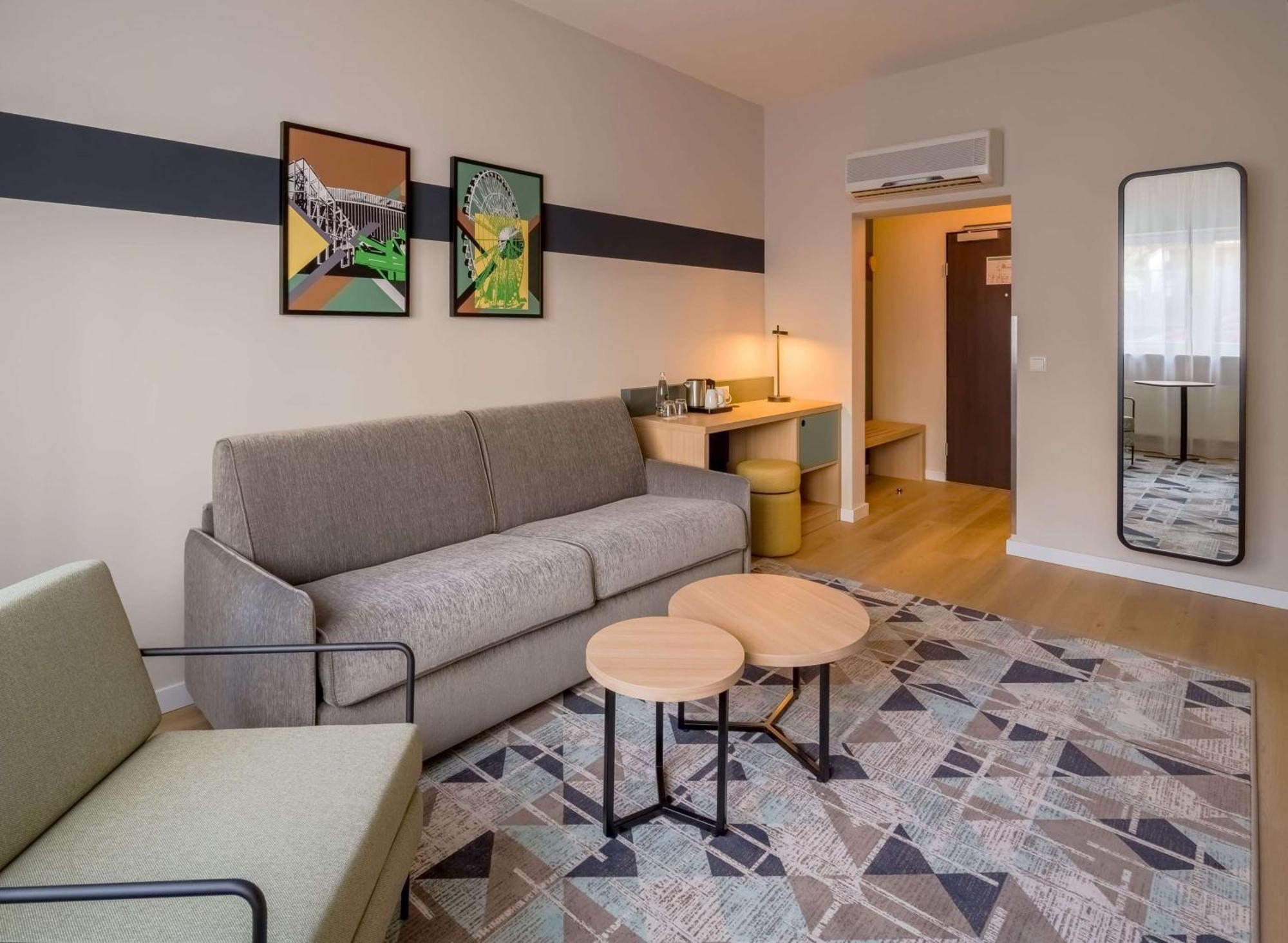 Spark By Hilton Stuttgart Зиндельфинген Экстерьер фото