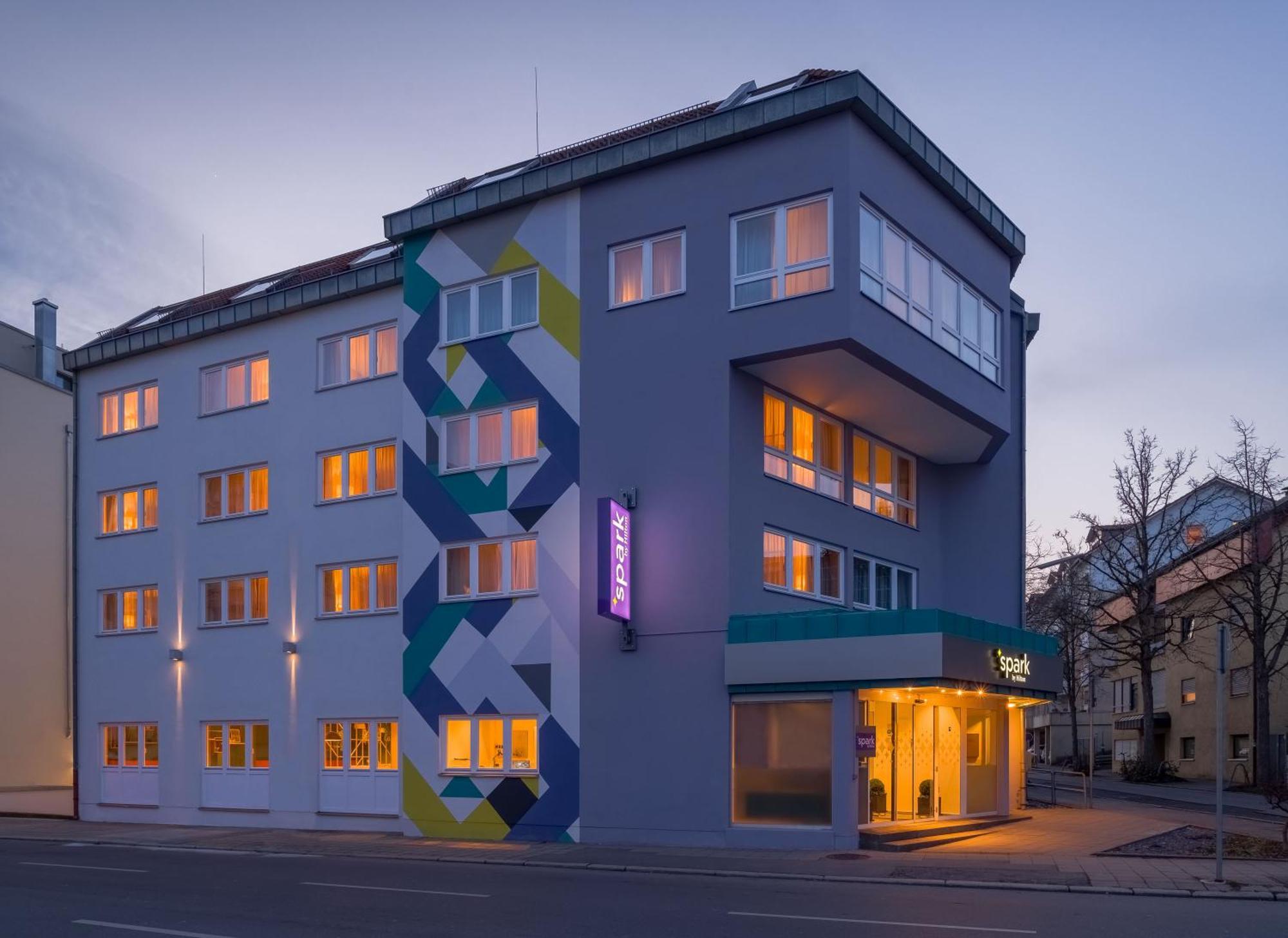 Spark By Hilton Stuttgart Зиндельфинген Экстерьер фото